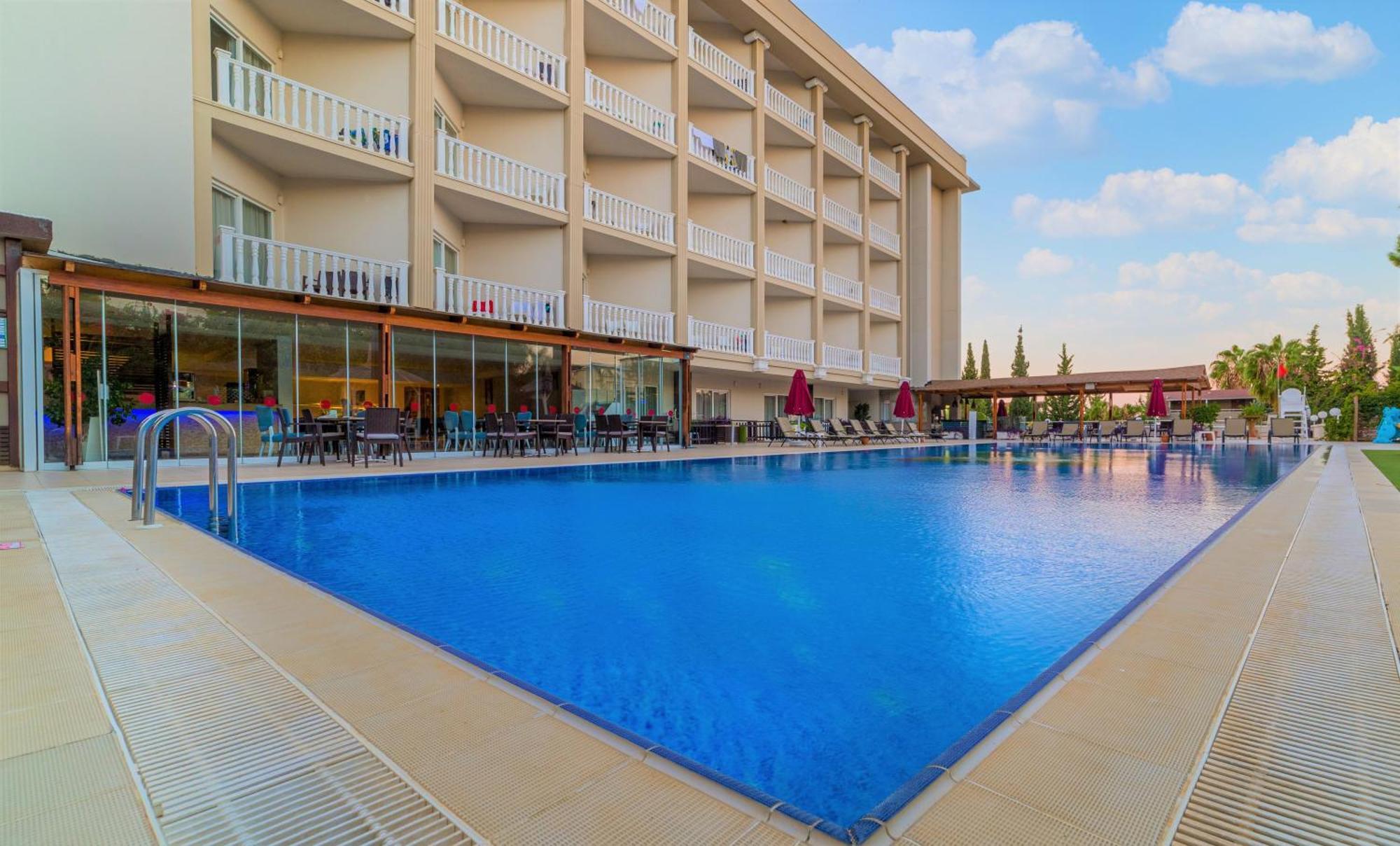 Justiniano Theodora Resort Окурджалар Екстериор снимка